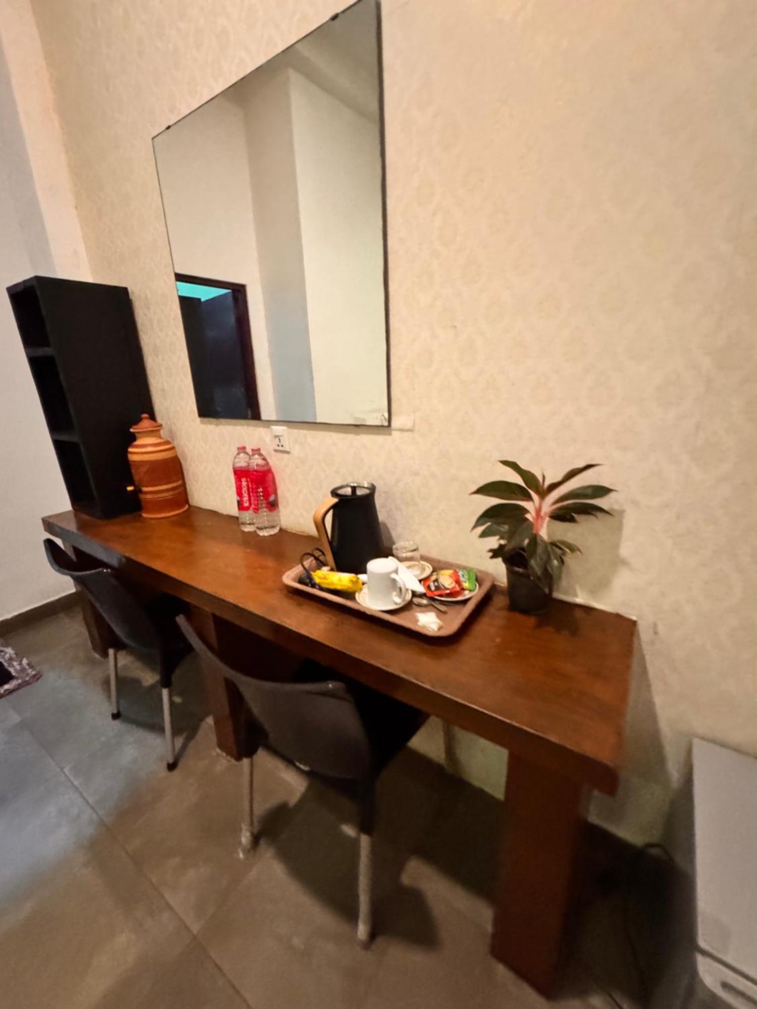 Airport Transit Kings Hotel カトゥナカヤ エクステリア 写真